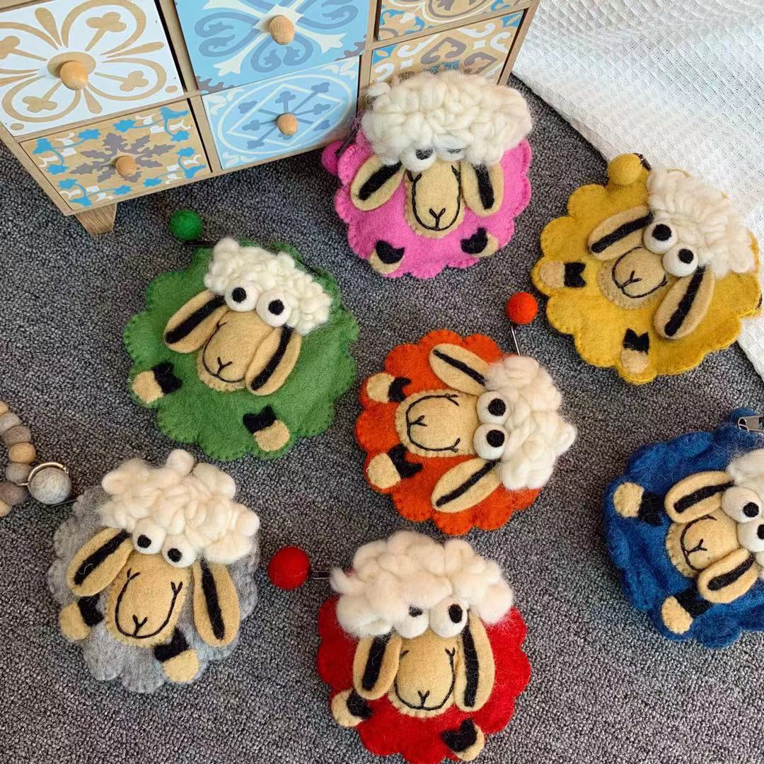 羊毛手工挂包纯羊秋冬包秋冬钱包硬币零钱创意包挂件
