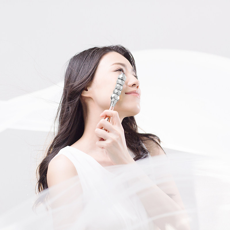 日本tera tite 特拉罗拉太赫兹波多晶硅滚轮美容仪 提拉紧致