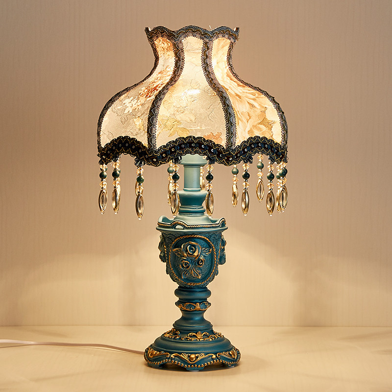 欧式台灯卧室床头头灯简约现代浪漫温馨可调装饰台灯