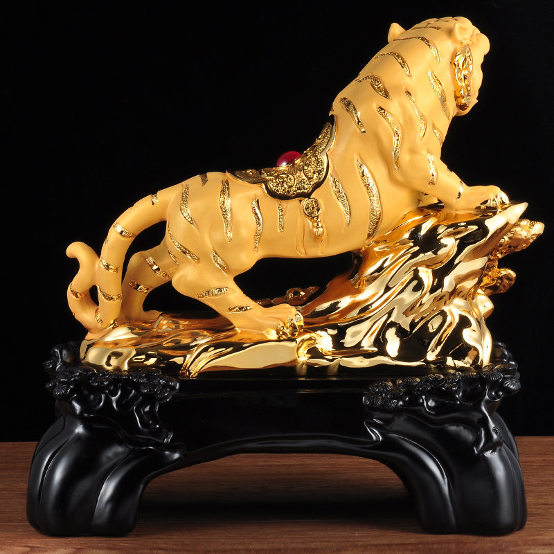 老虎摆件办公室装饰品招财工艺品虎年生肖吉祥物企业摆件
