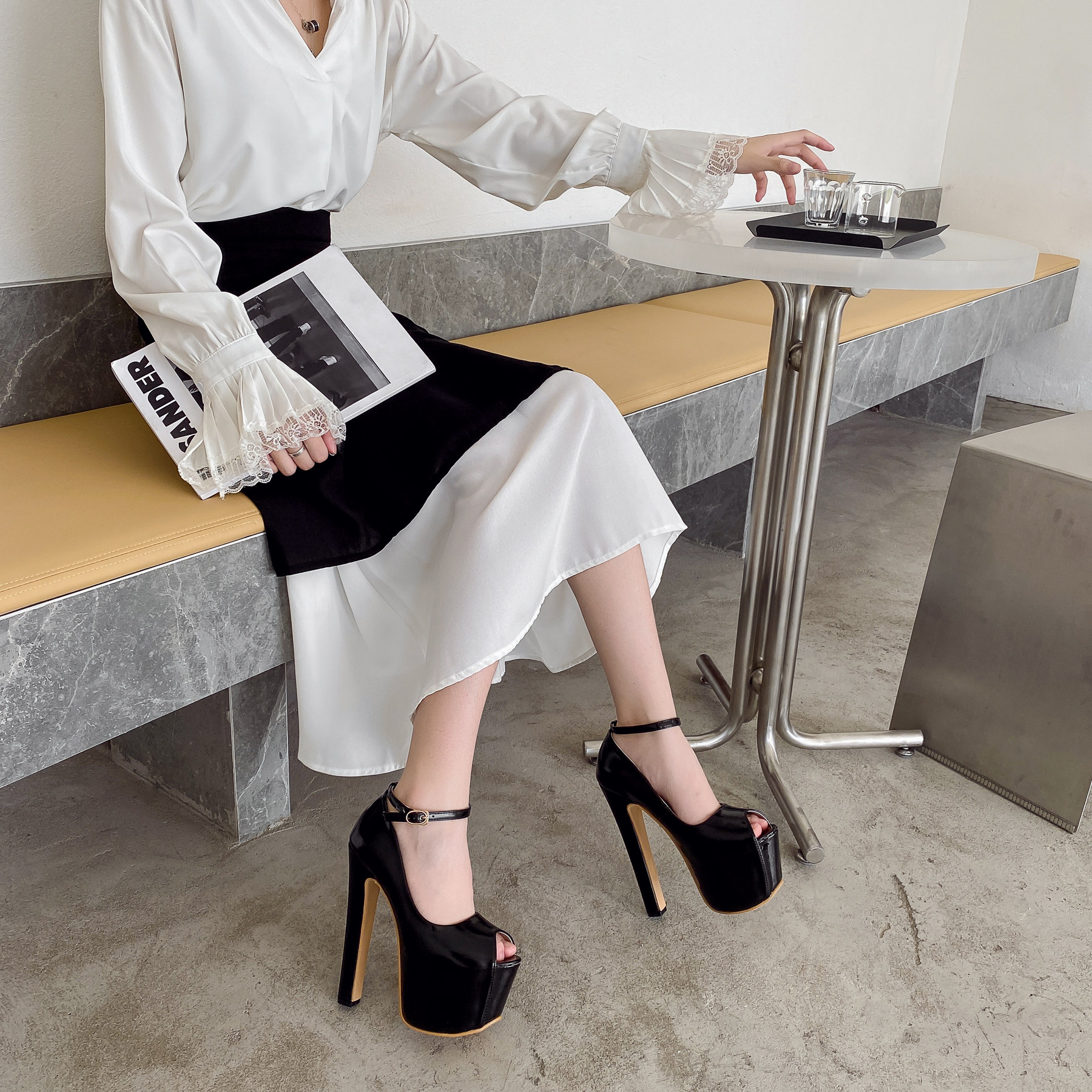 热卖模特礼服17cm16公分超高高跟鞋粗跟防水包头时装凉鞋