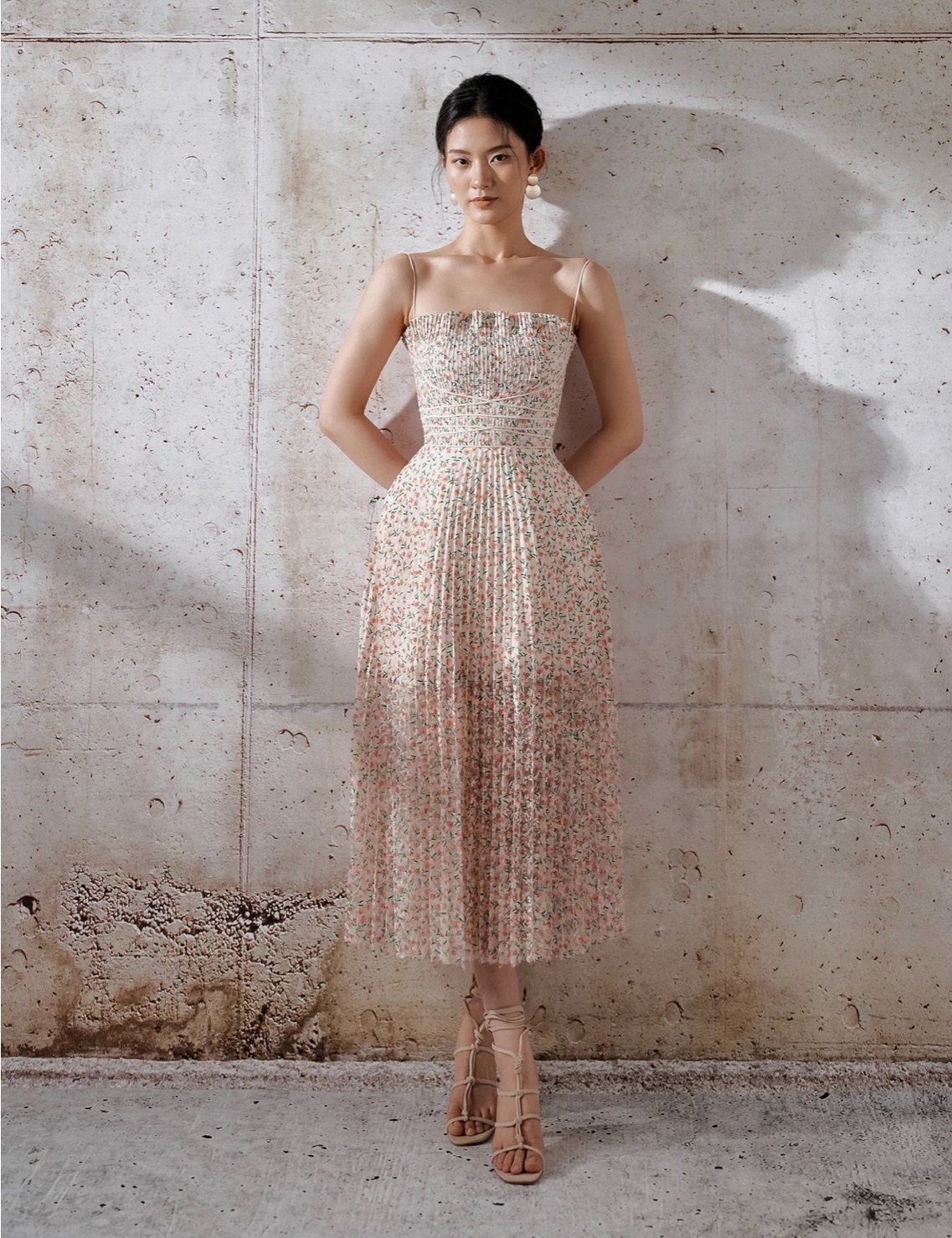 lobbster越南小众品牌2021夏新款新款碎花吊带网纱连衣裙