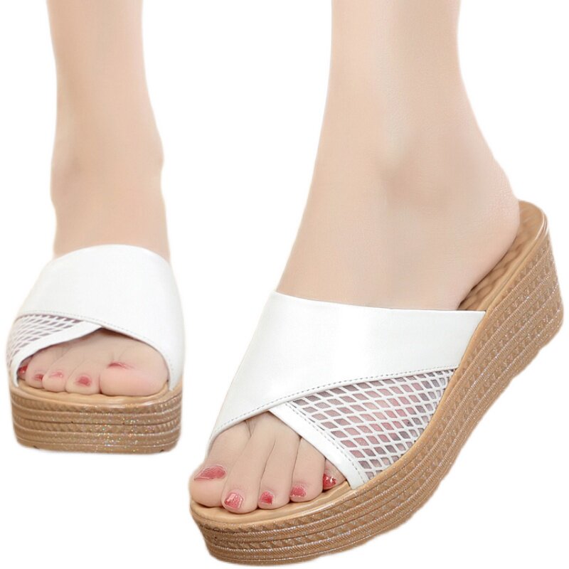 凉拖女外穿雪地意尔康夏季真皮网红百搭休闲时尚松糕一字拖