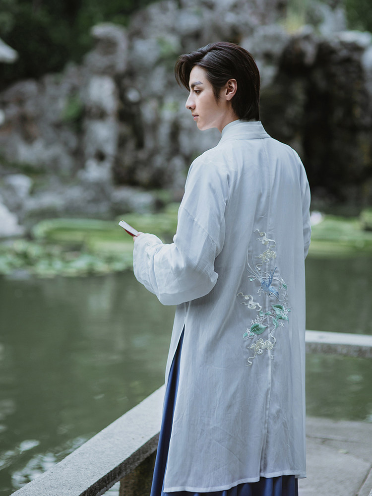 衔泥小筑汉服男行云流水日常秋冬装 绣花褙子 窄袖交领衣裳墨之竹