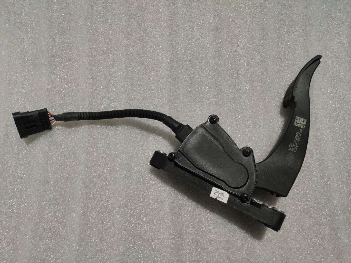 解放青岛jh6汽车配件电子油门踏板加速传感器其他