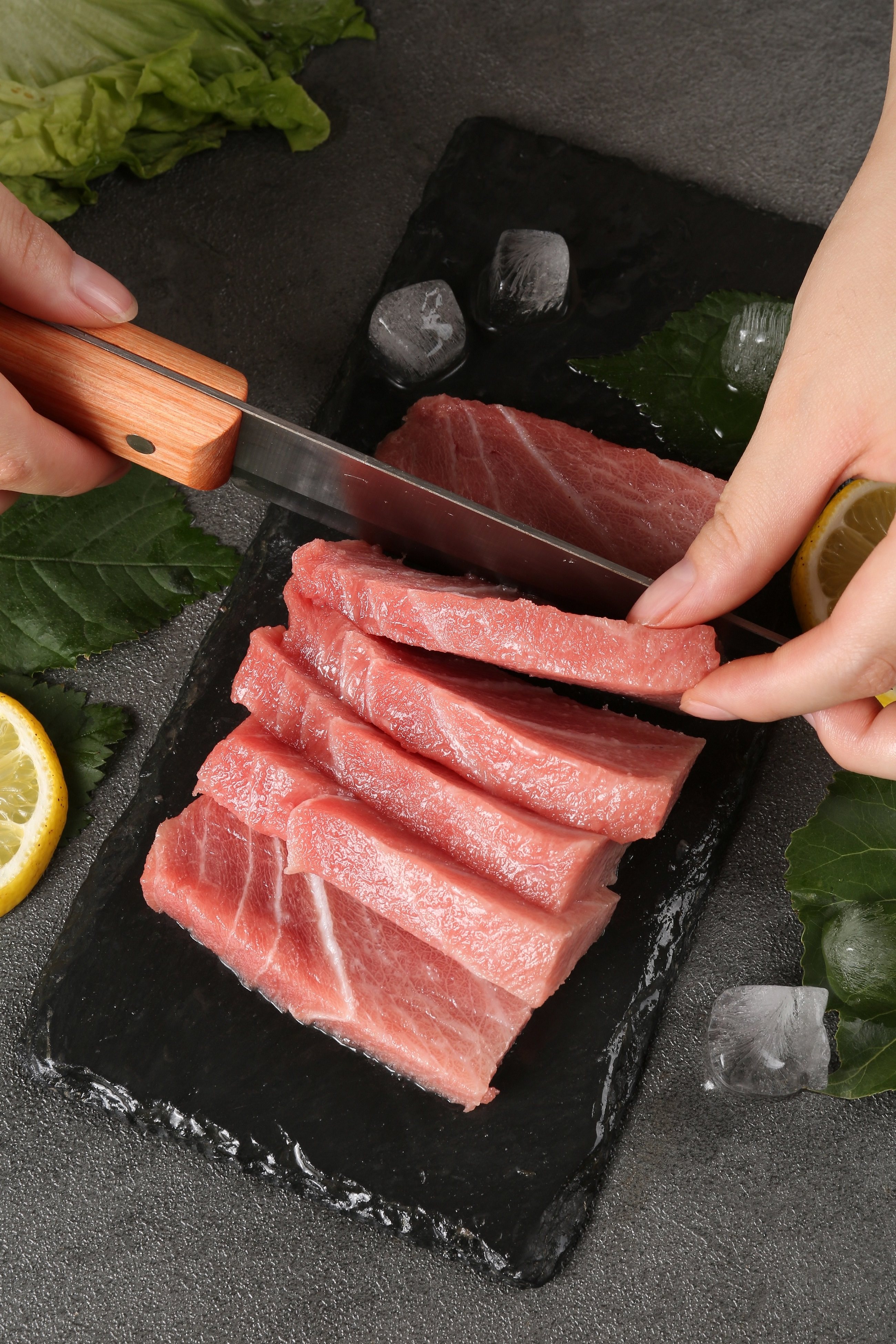 蓝旗金枪鱼刺身中腹块250g新鲜中脂鱼腩日本寿司速冻日料生鱼片