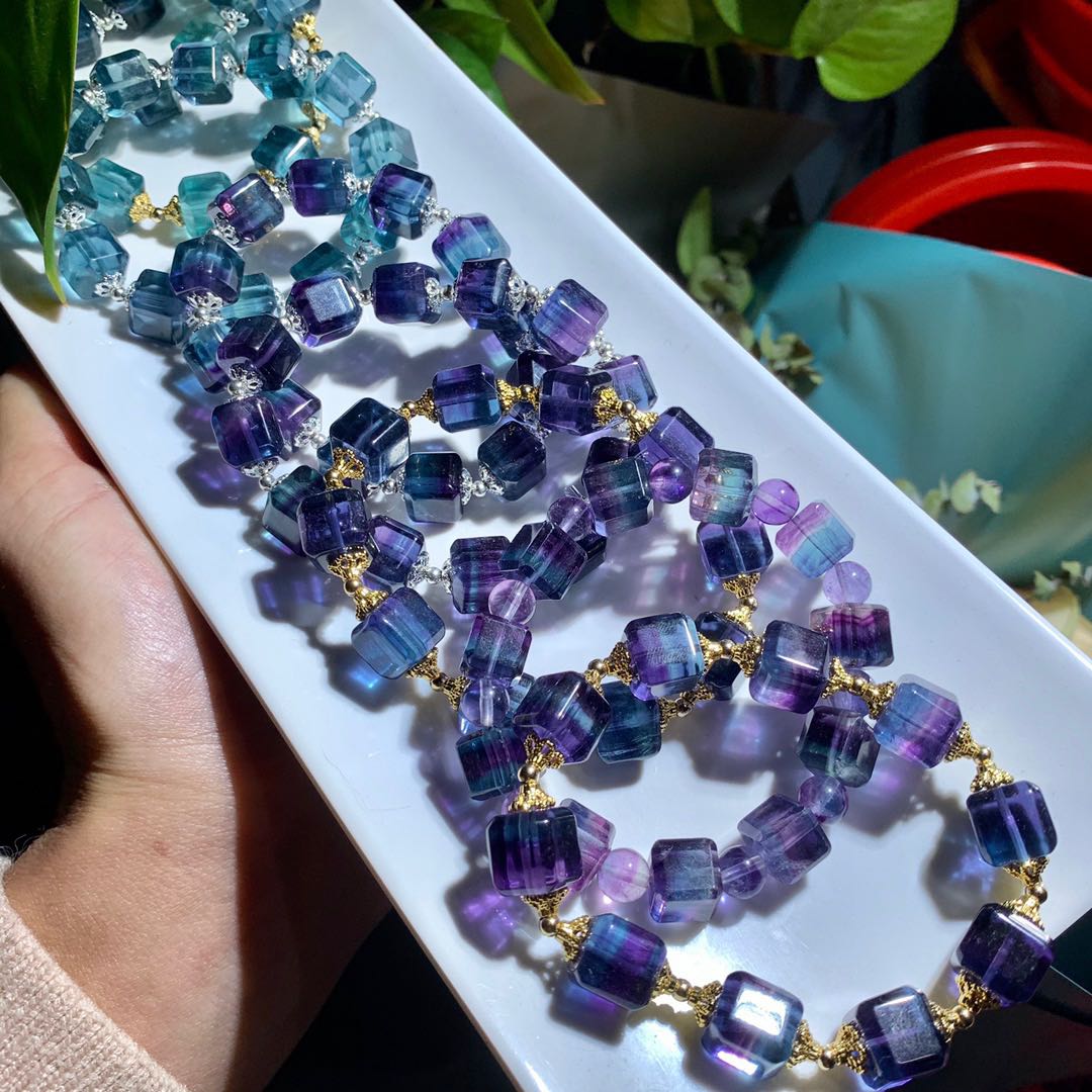 十二区珠宝彩虹彩虹羽羽毛萤石手链千层梦幻紫蓝手链