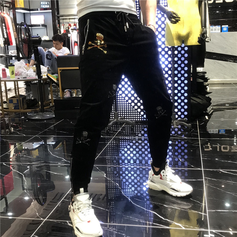 男士欧货2021韩版工装裤潮流小脚潮牌休闲裤男鬼头烫钻长裤男