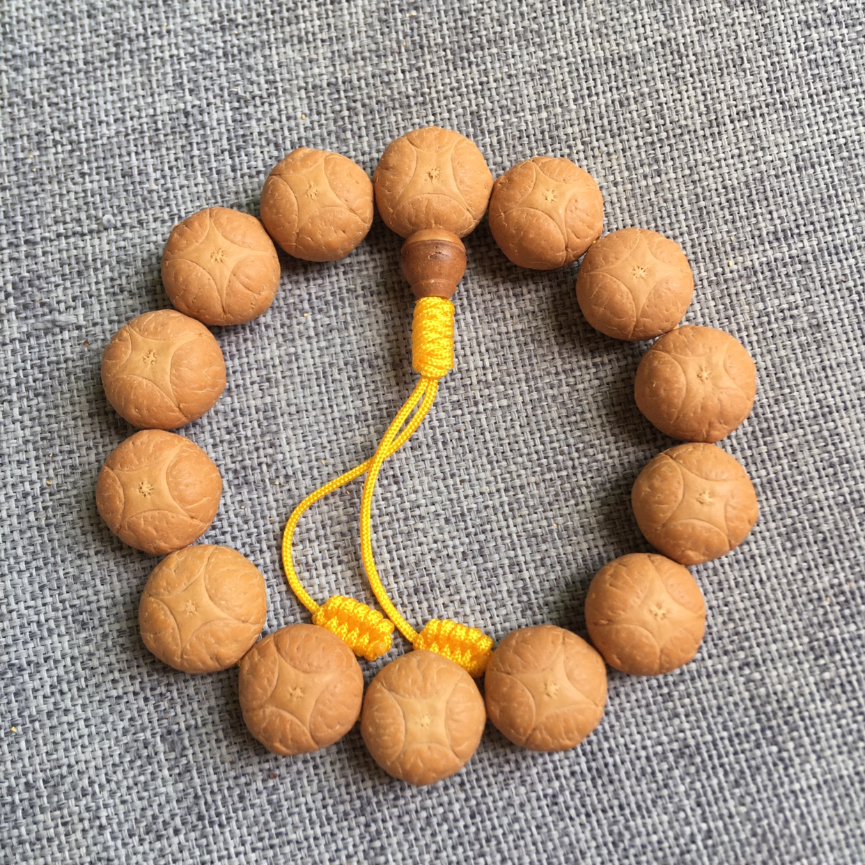 尼泊尔当季新籽黄金麒麟眼手串手链编号四星菩提佛珠