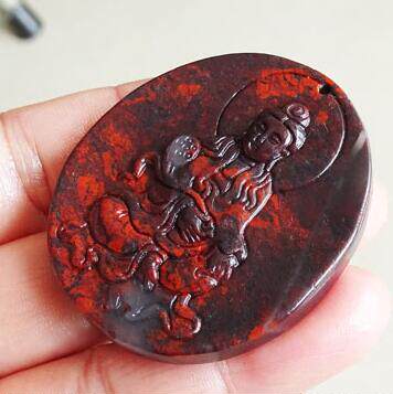 千蕊天然鸡血玉观音吊坠桂林血红碧玉项坠