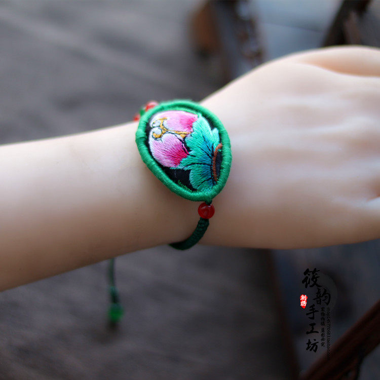 民族风原创刺绣手链手腕饰品手工编织红绳玉髓手手链