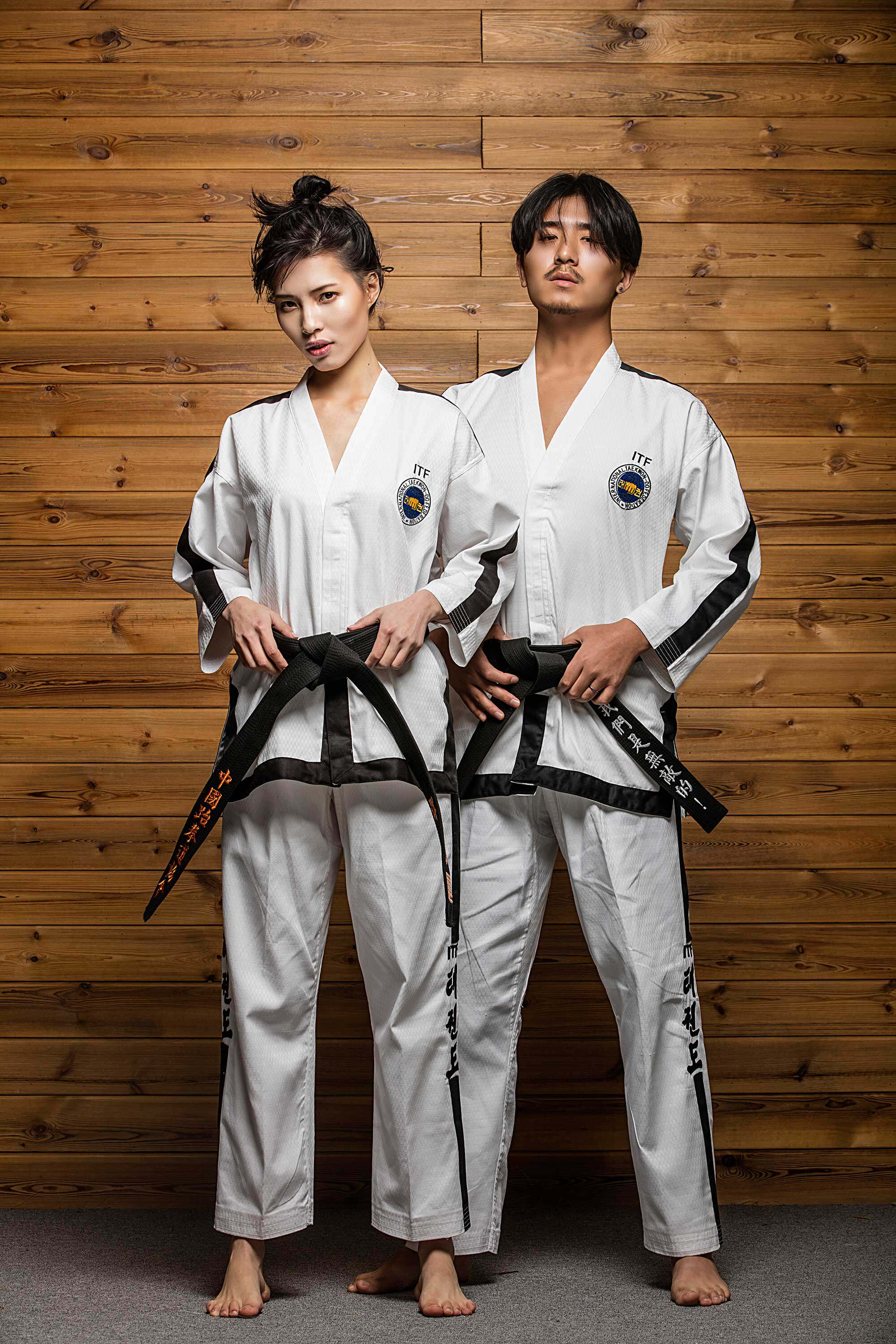 师范跆拳道跆悟itf高端全开开襟道服成人长袖跆拳道服