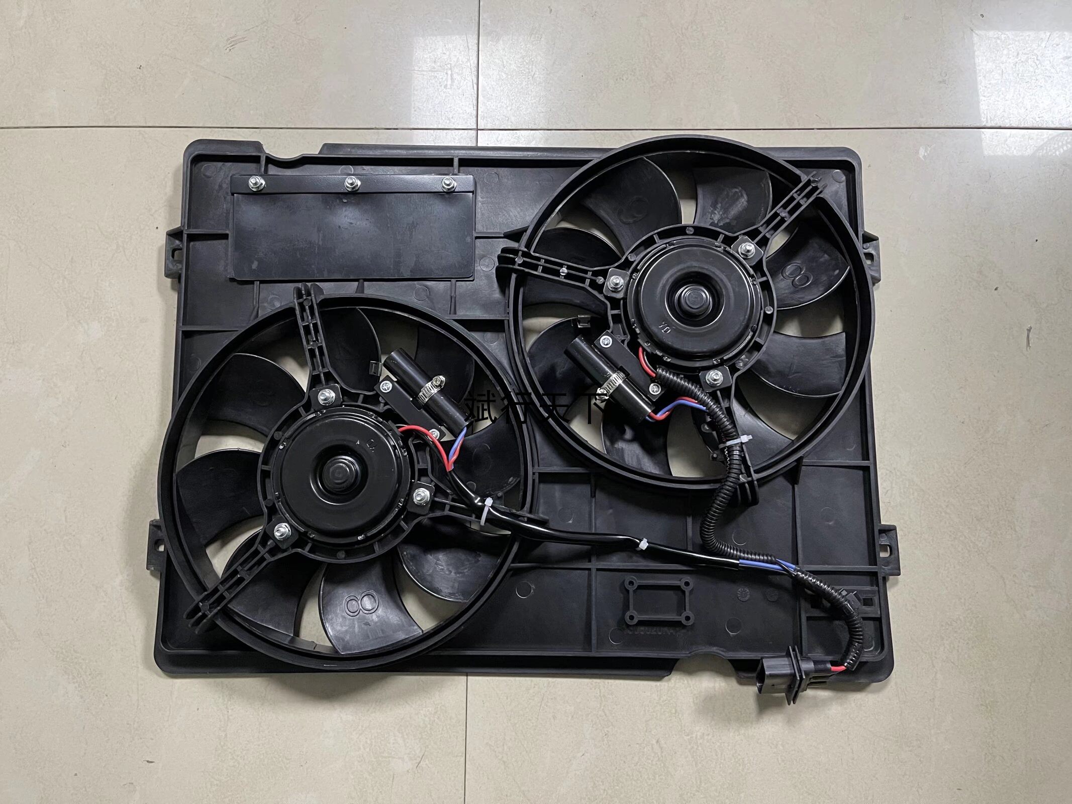 适用福迪雄狮f16探索者水箱风扇散热器电子原厂风扇