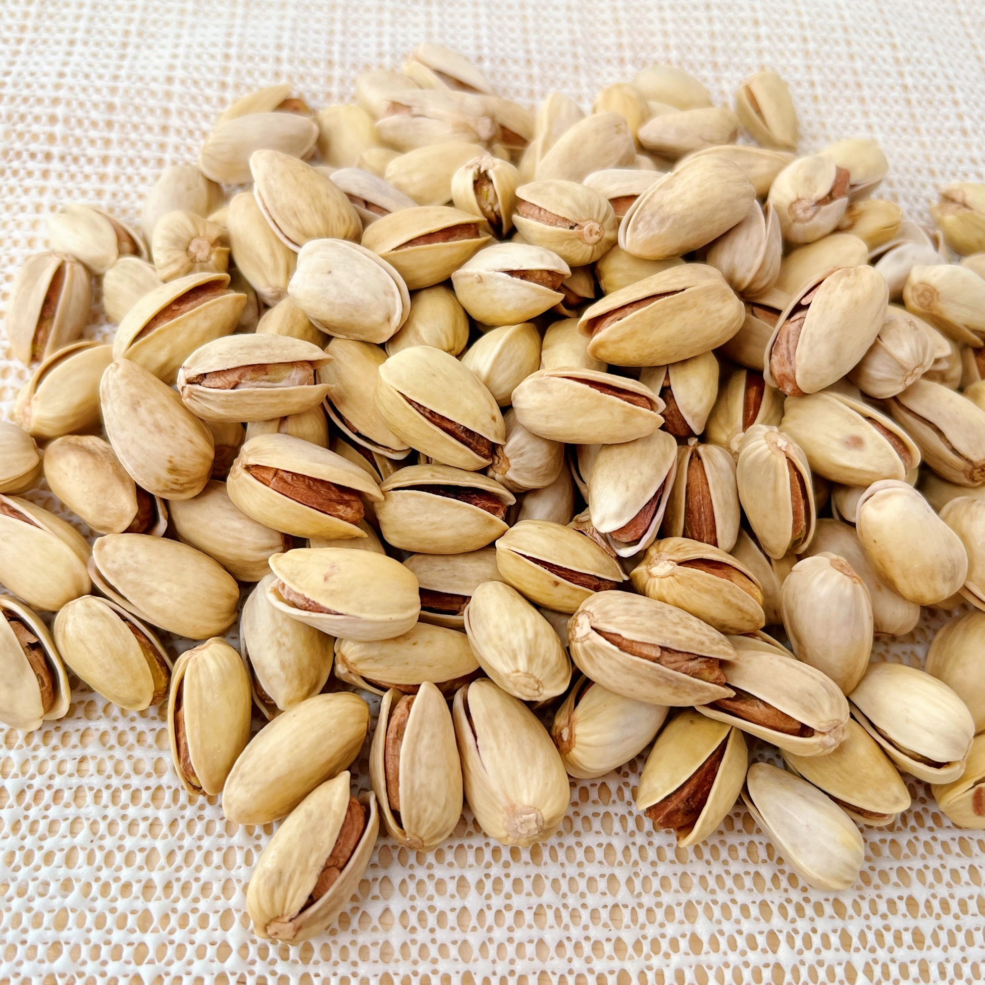 果冻旅行精选原色特大颗粒开心果饱满漂白坚果葡萄干