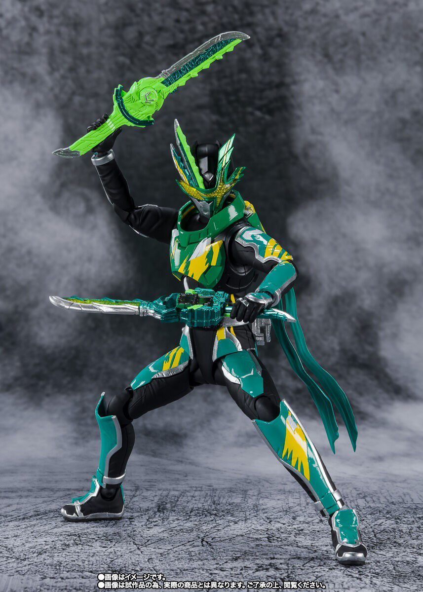 万代魂限shf假面骑士圣刃saber剑斩猿飞忍者手办