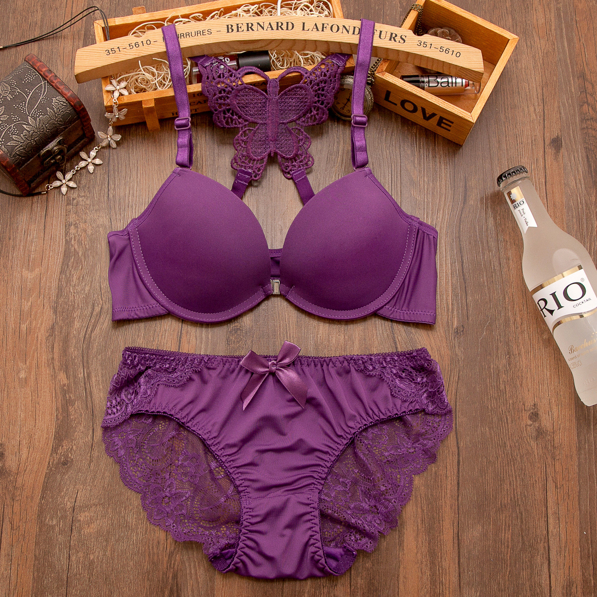 少女前扣文胸蝴蝶蕾丝性感美背聚拢小胸文胸套装无痕内衣内裤厚薄