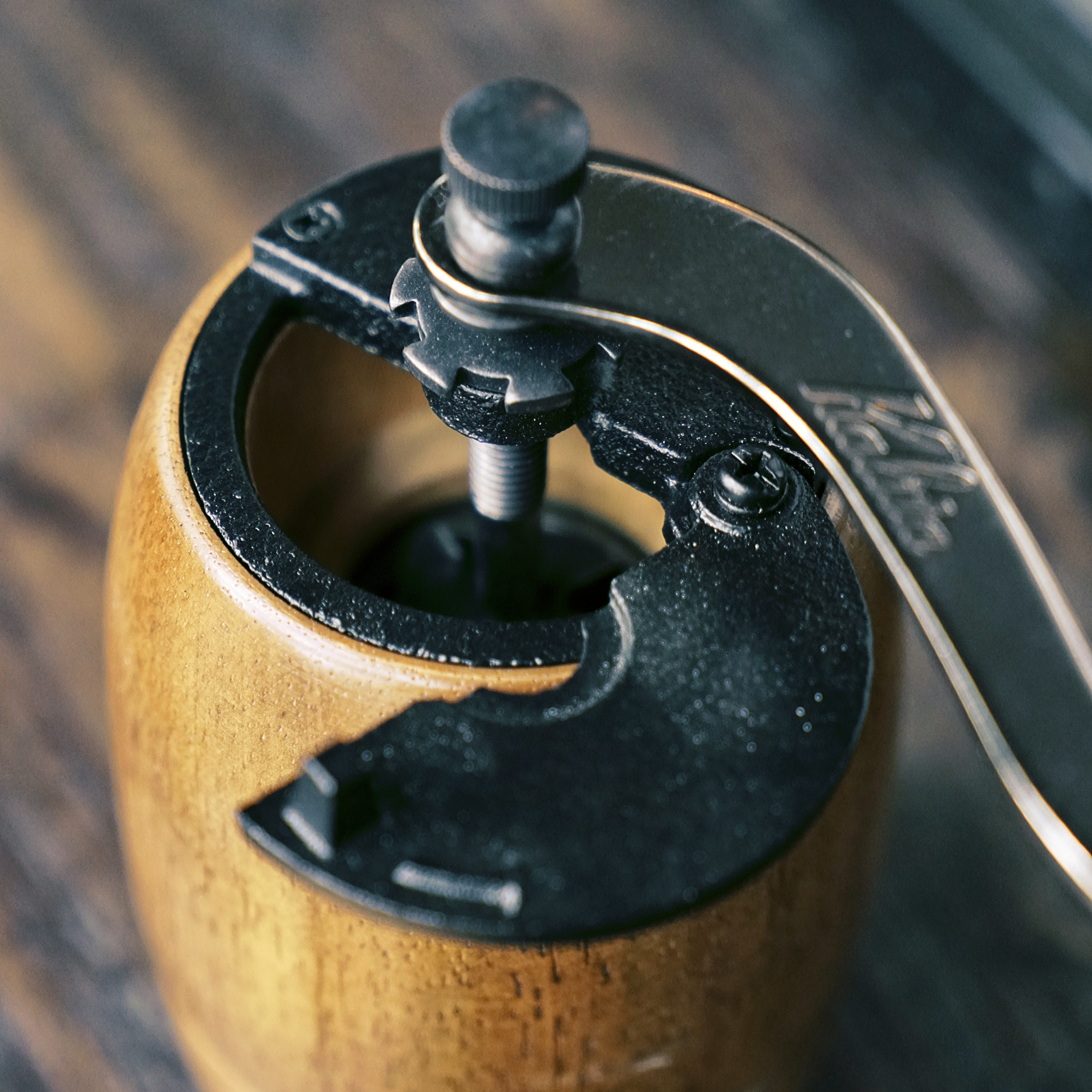 咖啡日本kalita手摇咖啡机研磨手动研磨机手磨机磨粉机磨豆机