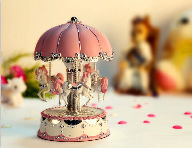 旋转木马音乐盒创意浪漫童年童话生日礼品祝福七夕音乐盒