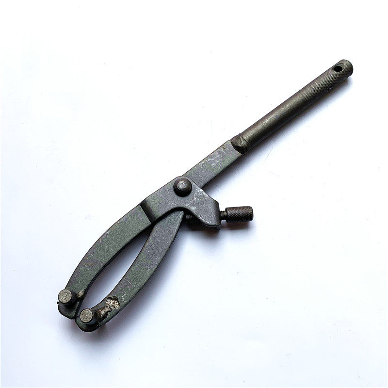 飞轮扳手踏板车皮带磁电机固定卡钳摩托车维修维修工摩托车离合器