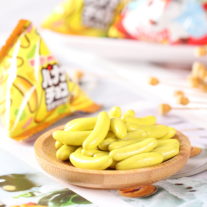 巧克力明治meiji橡皮糖脆皮香蕉夹心圣诞节新年糖果夹心巧克力
