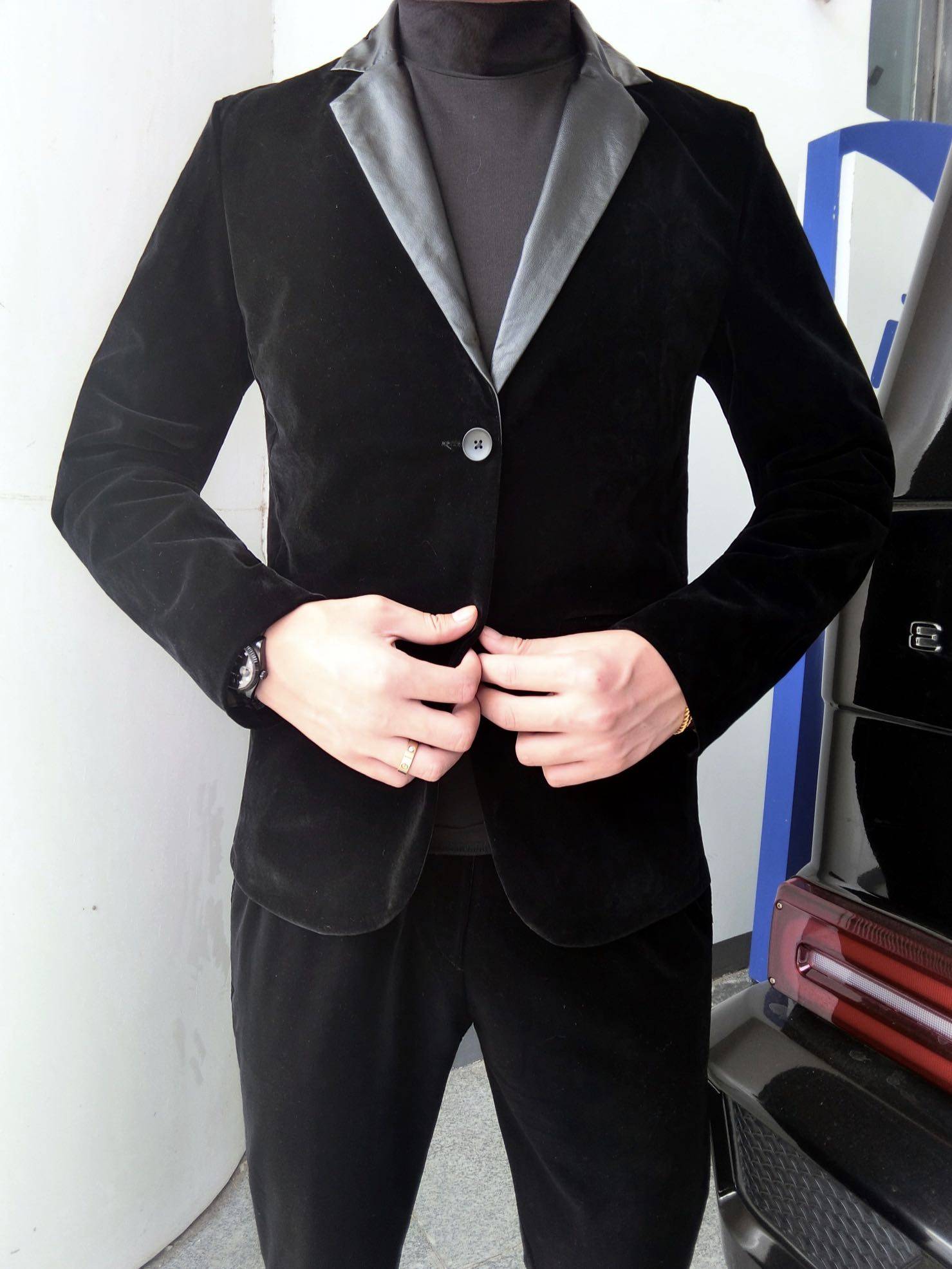 皇家男爵v2020网红王老大同款男金丝绒皮领翻领西服