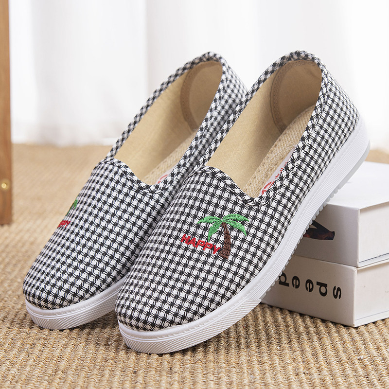 春夏夏秋新款帆布布鞋老北京布鞋女士平跟软底妈妈帆布鞋