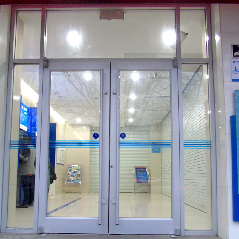 厂家订做肯德基商铺铝合金型材商务玻璃氟碳烤漆进户门