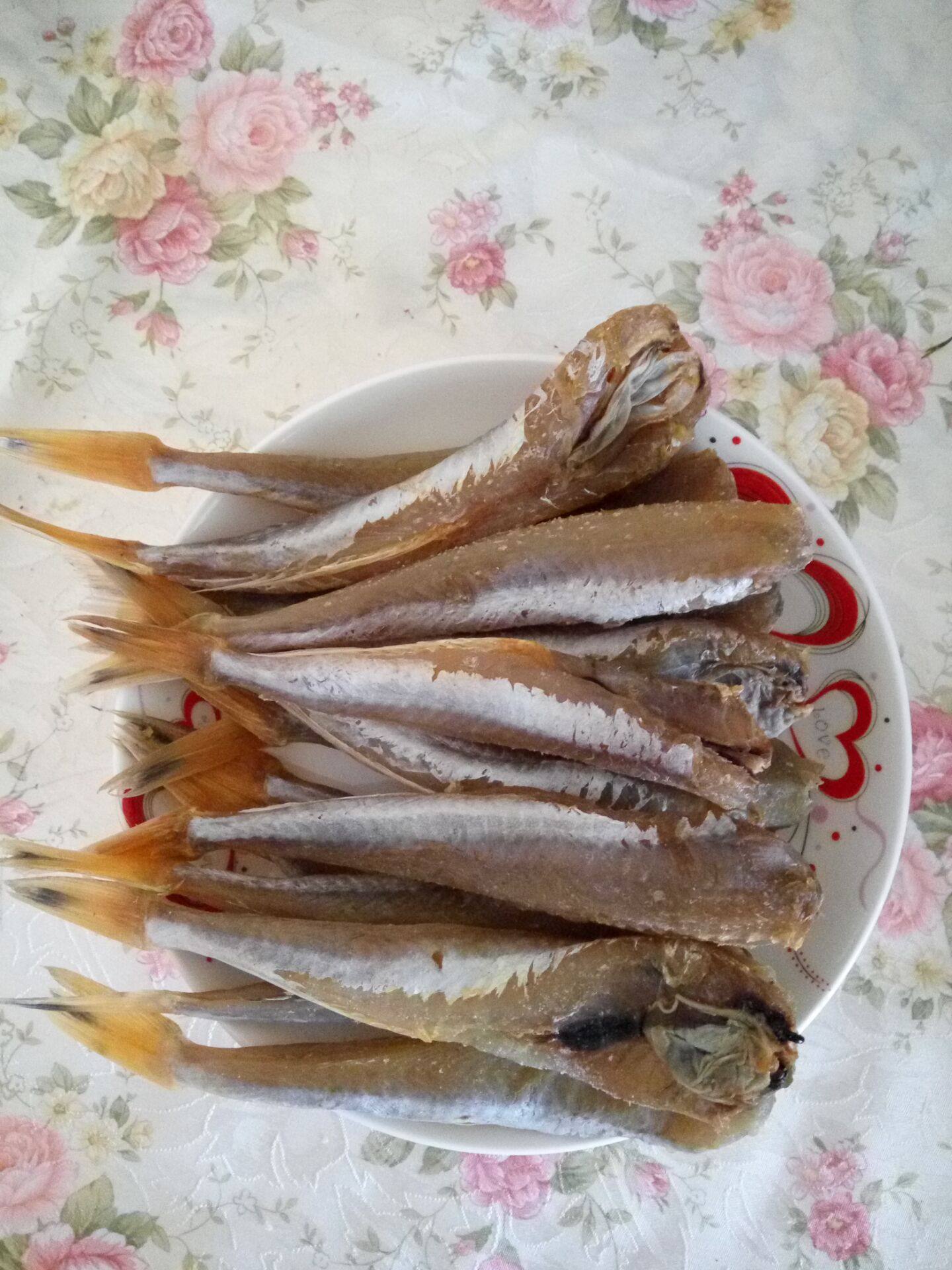 海鲜干货红娘鱼干红头绣鞋黄花鱼小鱼咸鱼去头鱼干