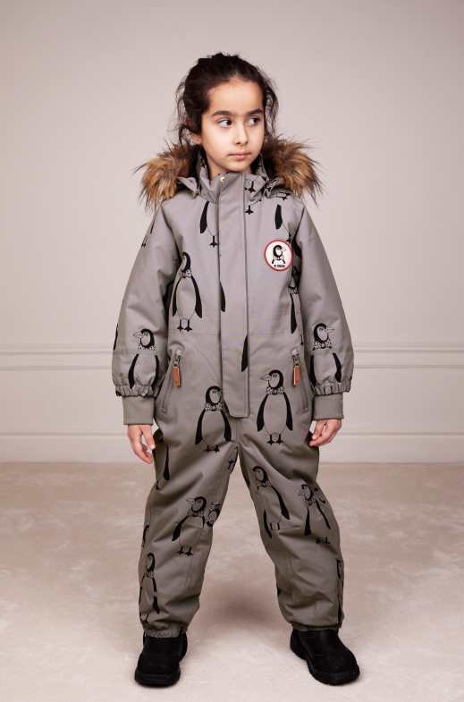 鬼母minirodini企鹅黑色连体棉服滑雪服保暖锁温连身衣