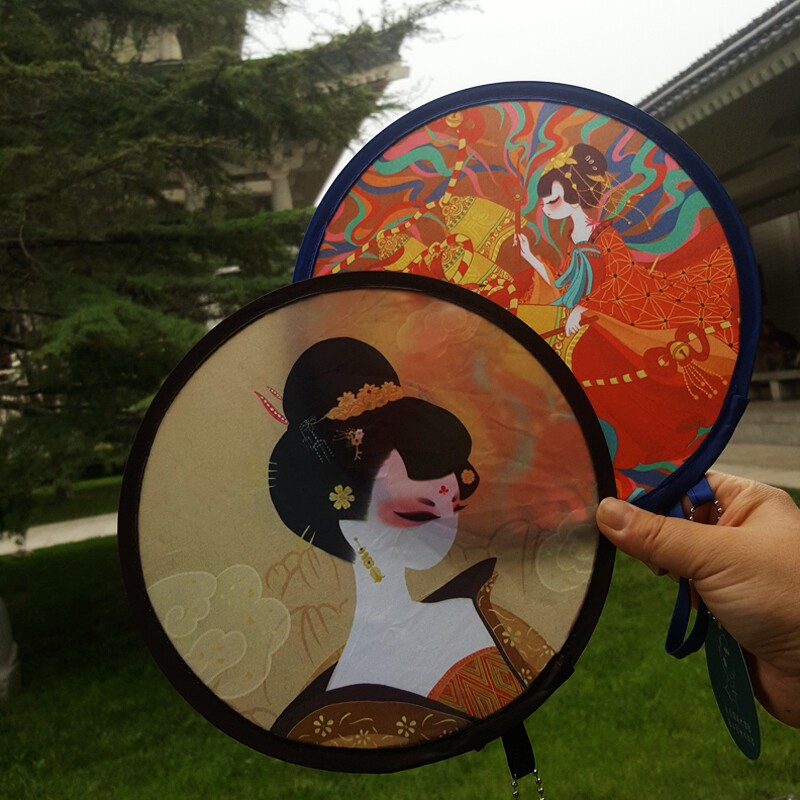 西安旅游纪念品唐宝贝仕女折叠团扇便携收纳旅行扭扭扇子小巧风大