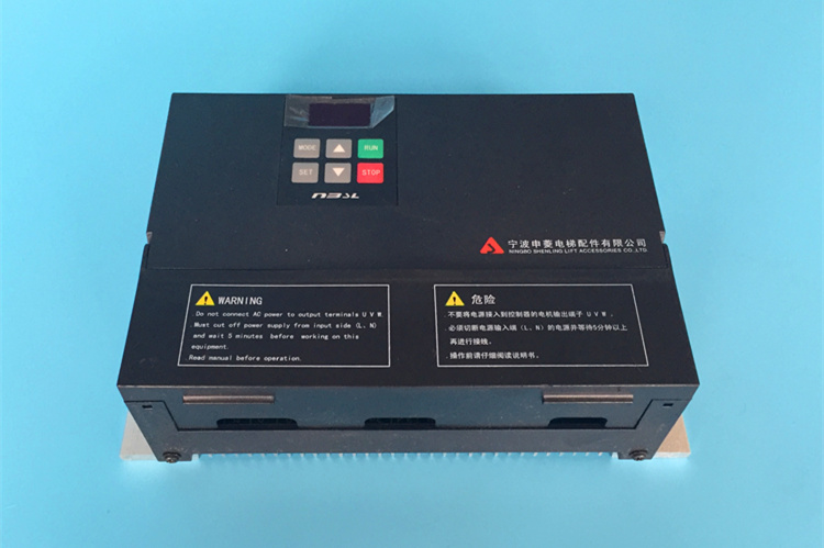 宁波申菱门机变频器 nsfc01-01a nsfc01-02 控制器 电梯配件
