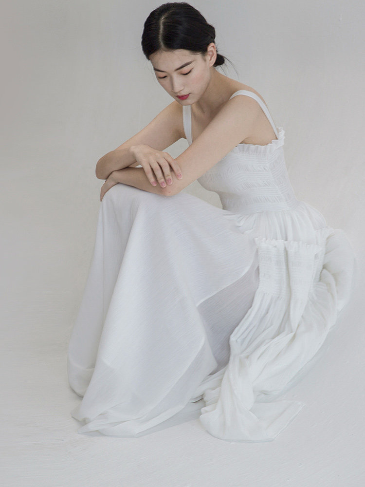 长裙法式裙摆海边拍照裙子白色吊带连衣裙小白连衣裙