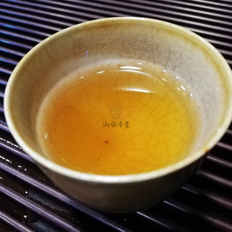 六面80812006年06年青藏紧茶老班章中老期普洱生普洱