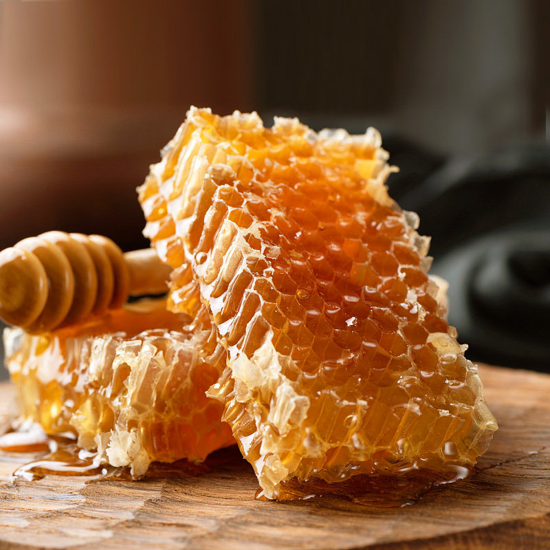 蜂巢蜜嚼着吃纯正天然野生农家自产百花土蜂蜜非木桶蜂巢蜜蜂蜜窝