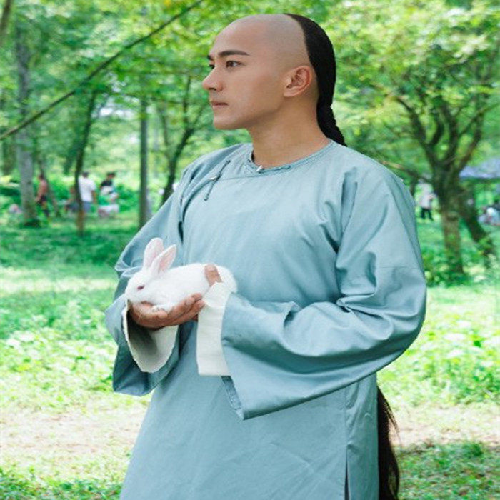 寂寞空庭春欲晚刘恺威康熙同款古装清朝阿哥民族服装
