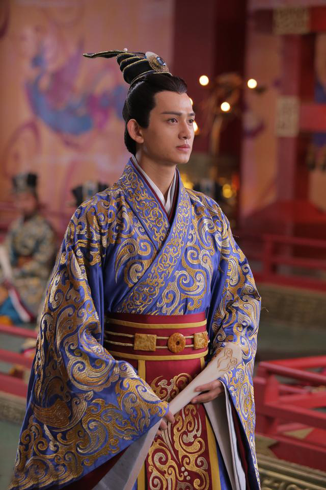 影视古装思美人马可屈原同款古装汉服男古装秦汉皇帝王爷演出服