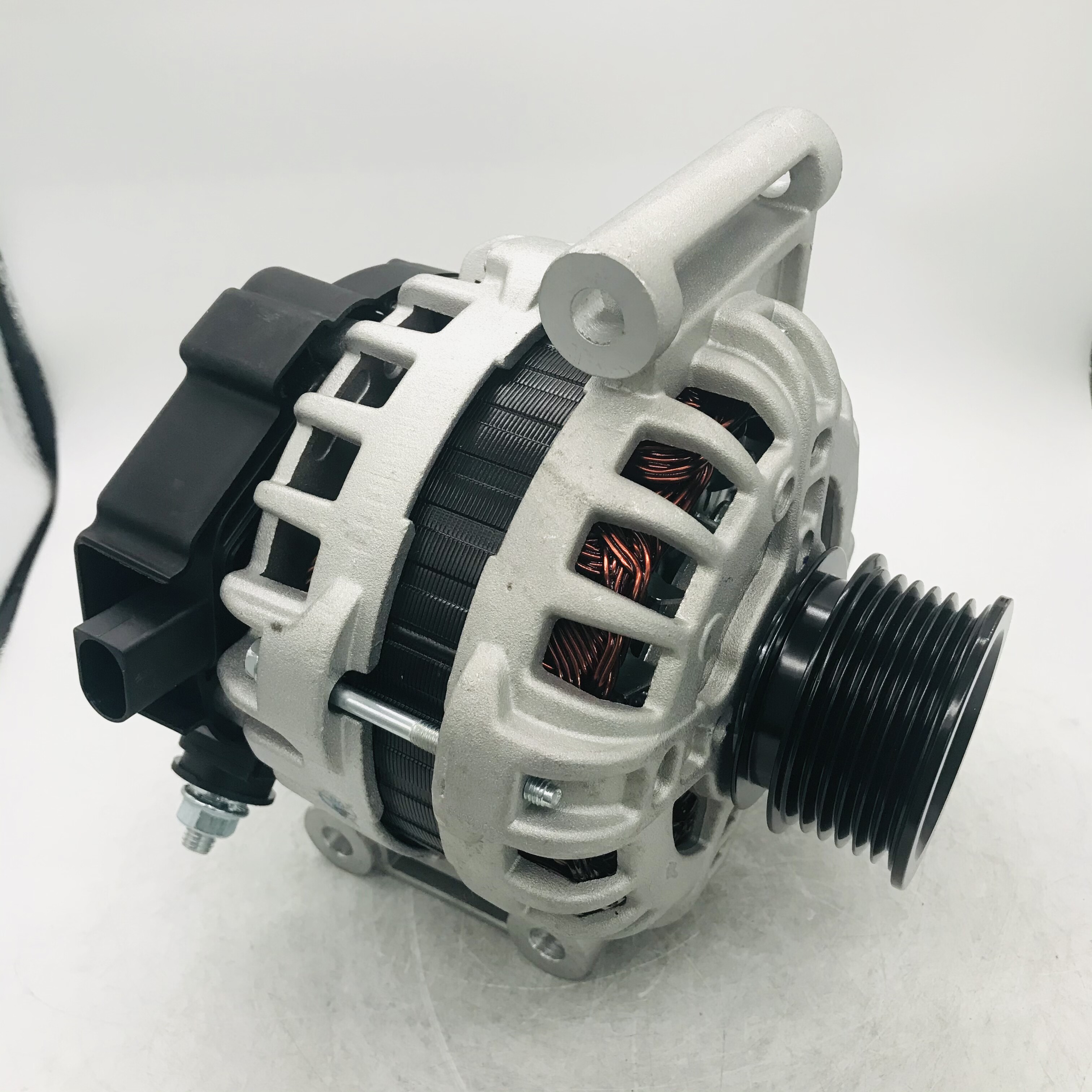 1417款长安悦翔v7两插发电机bsf842064wj14v110a发电机