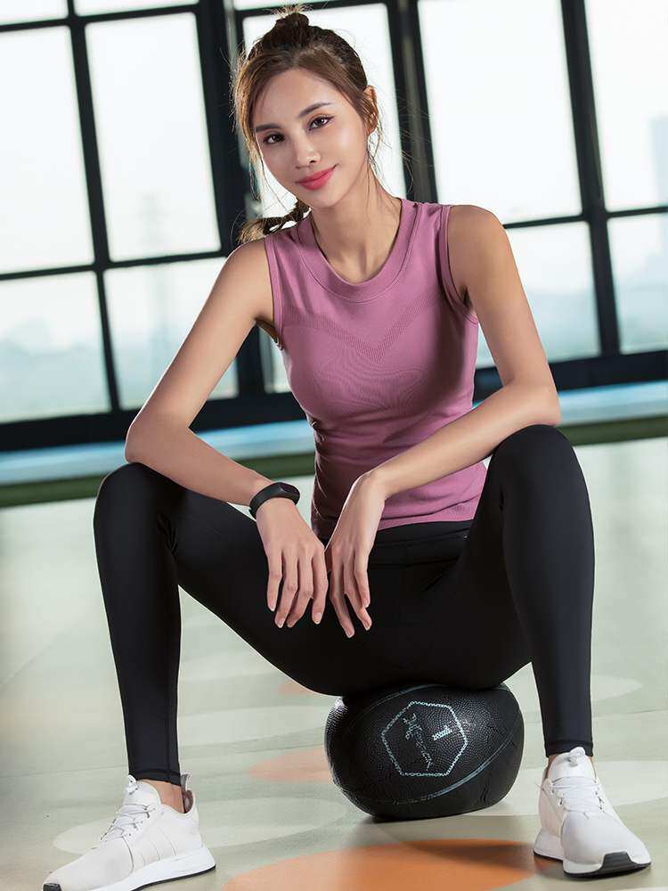 特惠乔纳阿迪迪达健身服女外性感紧身瑜伽短袖运动背心