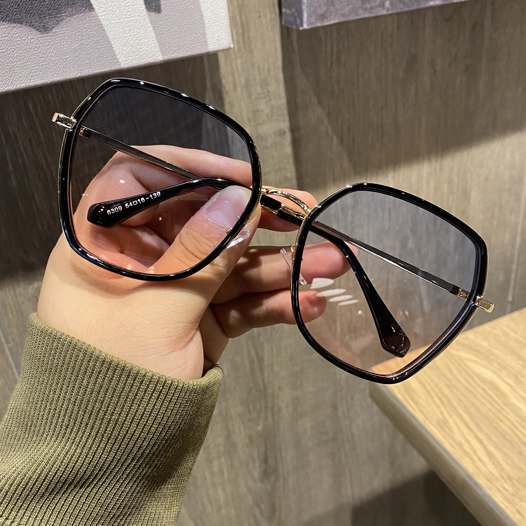 韩版潮复古大框黑色墨镜女网网红ins大脸圆脸太阳眼镜