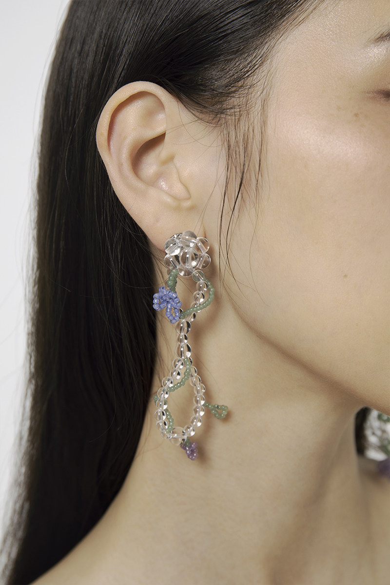 jinwan原创设计不对称水晶水晶花花朵露珠曼妙耳环耳环