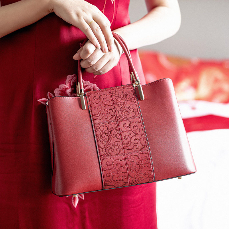 妈妈婚礼斜挎婚包手提大气新款2022品牌婆婆通用款女包