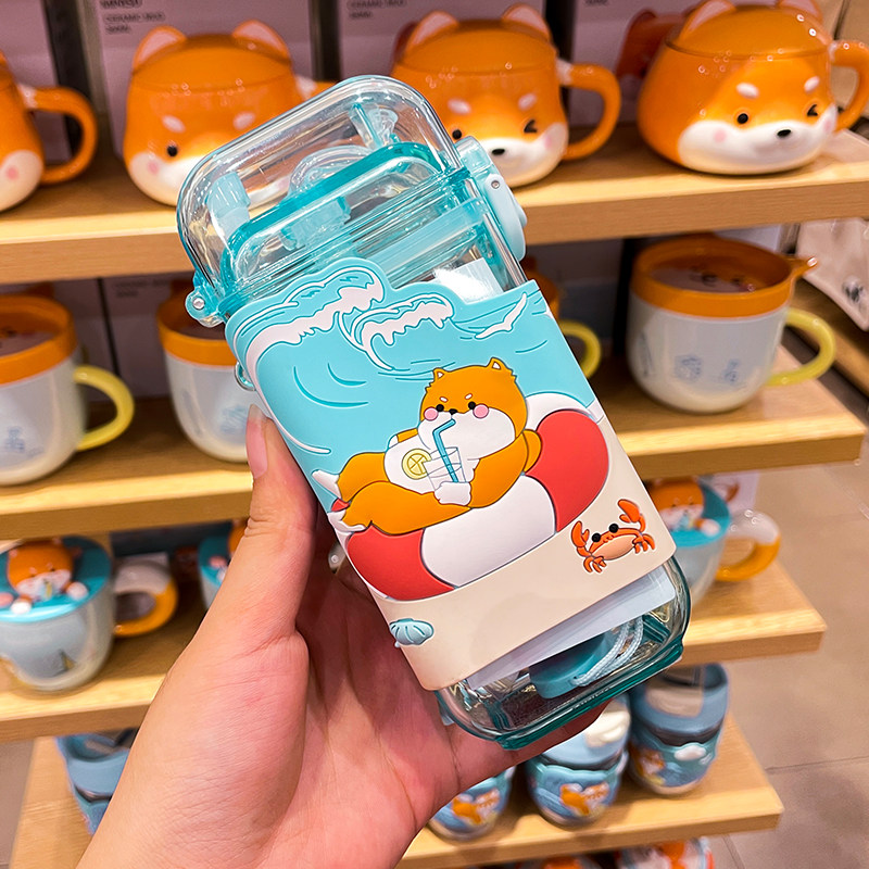 miniso名创优品吸管杯萌冲浪方形背带tritan水杯杯子吸管杯