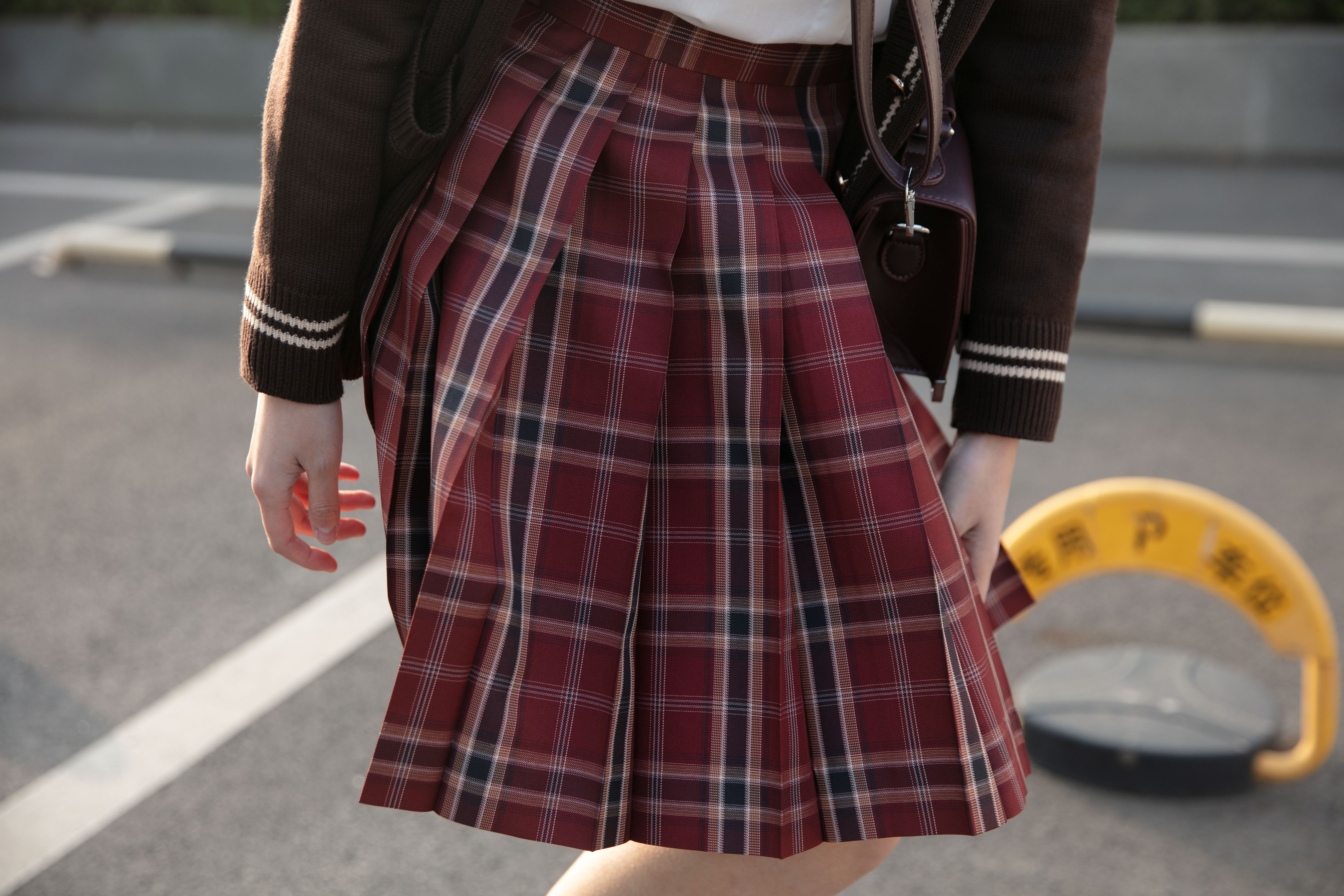 3月掉落年禧原创jk制服格裙新年黑红格池半身裙