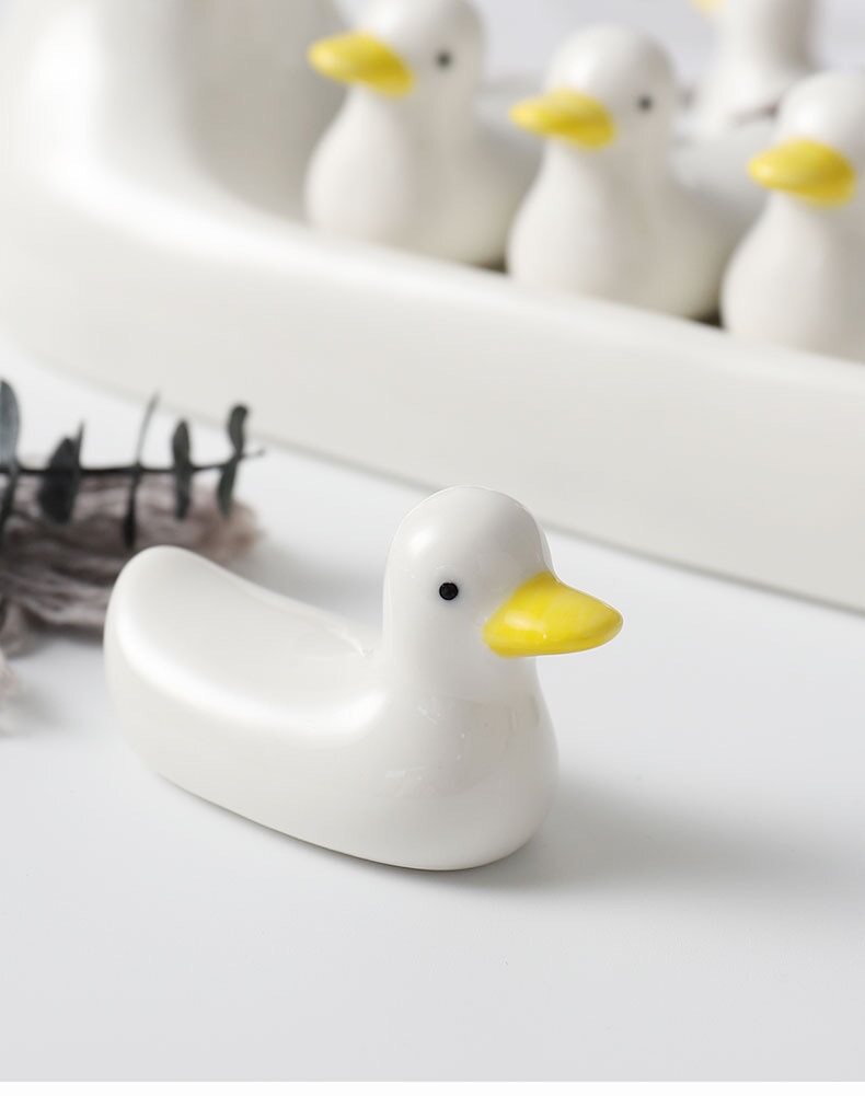 陶瓷鸭子调色盘小鸭子调色可爱动物吐司花朵盘笔调色盒