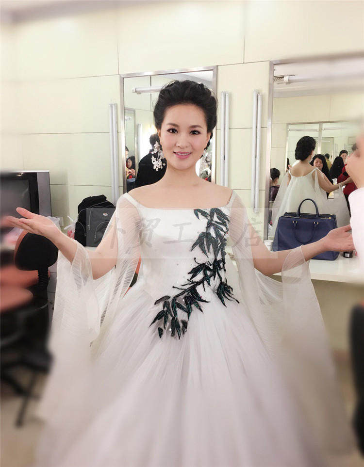 礼服定制民歌演出服独唱音乐会mv录制拍摄舞台礼服