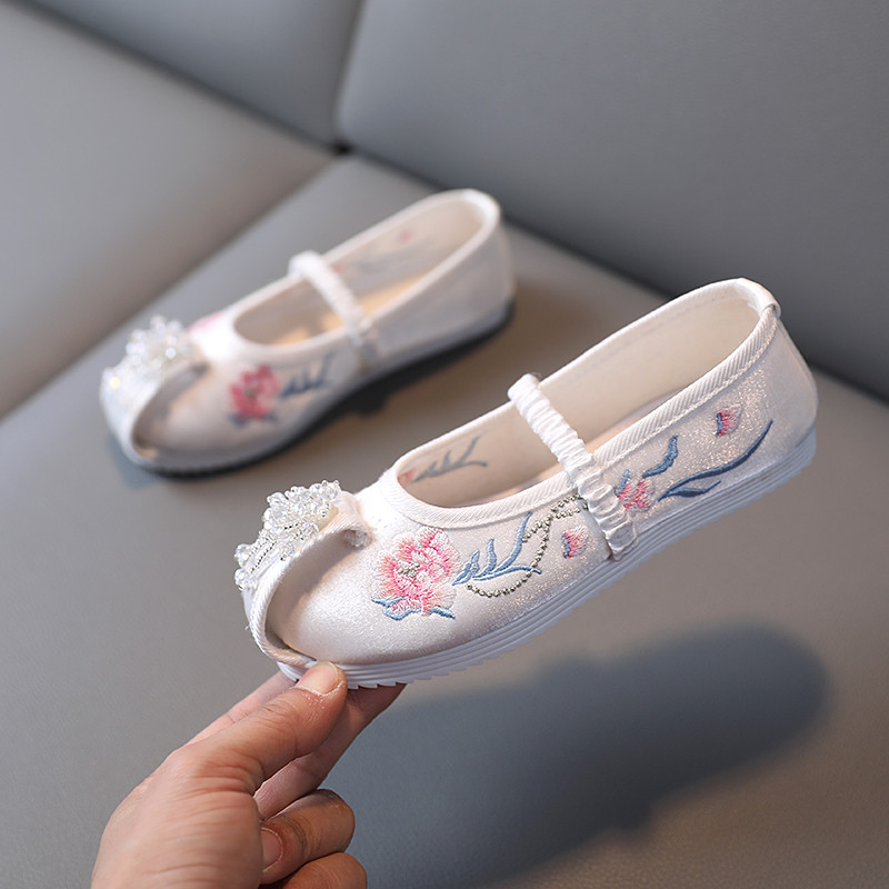 春秋中国国风女童绣花鞋儿童老北京布鞋平底公主宝宝汉风