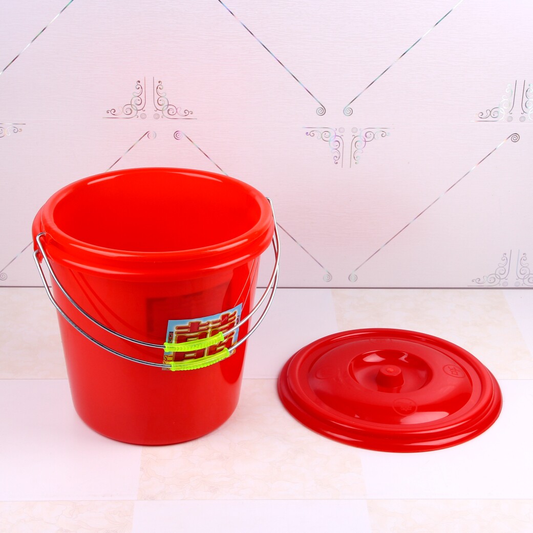 水桶塑料盖子熟胶红桶提水红色大号婚庆米桶水桶