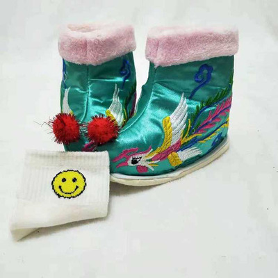 神像供奉鞋神仙鞋观音鞋菩萨老母凤鞋刺绣鞋泰山奶奶妈祖寺庙家庭