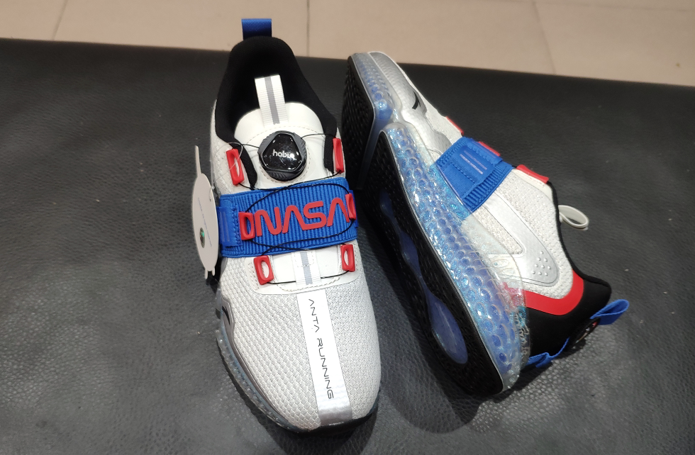 安踏男女女鞋新款透气弹力nasa联名时尚跑鞋跑步鞋