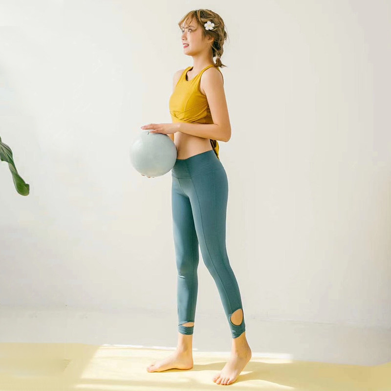 2021新款瑜伽套装女蝴蝶结绑带防震聚拢运动吊带美背性感速干时尚